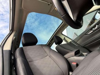 Nissan Qashqai 1.6 dCi N-Connecta 5dr Xtronic