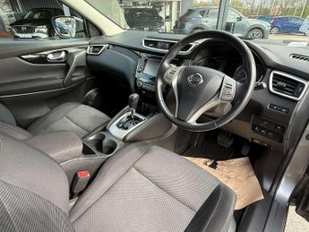 Nissan Qashqai 1.6 dCi N-Connecta 5dr Xtronic