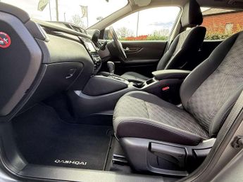 Nissan Qashqai 1.6 dCi N-Connecta 5dr Xtronic