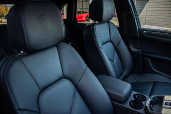 Porsche Macan 5dr PDK