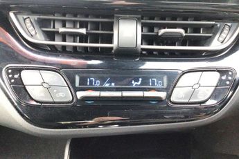 Toyota C-HR 2.0 Hybrid Design 5dr CVT