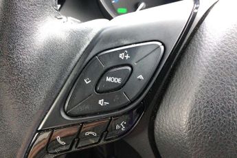 Toyota C-HR 2.0 Hybrid Design 5dr CVT