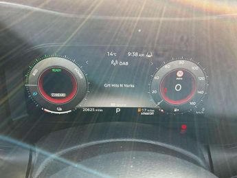 Nissan Juke 1.6 Hybrid Tekna 5dr Auto