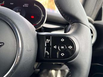 MINI Hatchback 1.5 Cooper Sport 3dr Auto