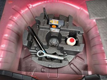 Nissan Micra 1.0 IG-T 92 Tekna 5dr CVT