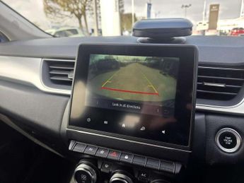 Renault Captur 1.6 E-Tech full hybrid 145 Techno 5dr Auto