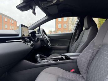 Toyota C-HR 1.8 Hybrid Design 5dr CVT