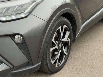 Toyota C-HR 1.8 Hybrid Design 5dr CVT