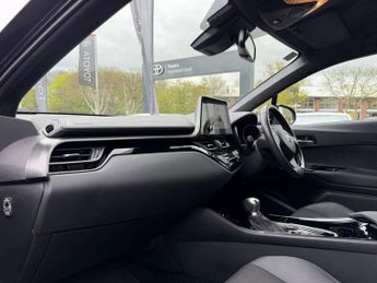Toyota C-HR 1.8 Hybrid Design 5dr CVT