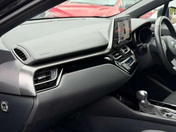 Toyota C-HR 1.8 Hybrid Design 5dr CVT
