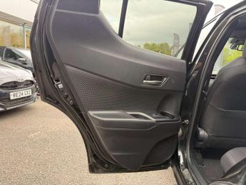 Toyota C-HR 1.8 Hybrid Design 5dr CVT