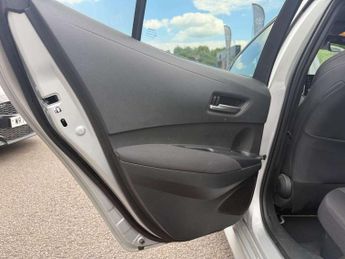 Toyota Corolla 2.0 VVT-i Hybrid Design 5dr CVT
