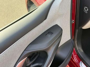 Toyota Yaris 1.5 Hybrid Excel 5dr CVT