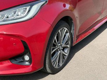 Toyota Yaris 1.5 Hybrid Excel 5dr CVT