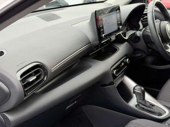 Toyota Yaris 1.5 Hybrid Icon 5dr CVT