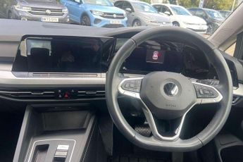 Volkswagen Golf 1.0 eTSI Life 5dr DSG