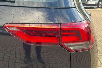 Volkswagen Golf 1.0 eTSI Life 5dr DSG