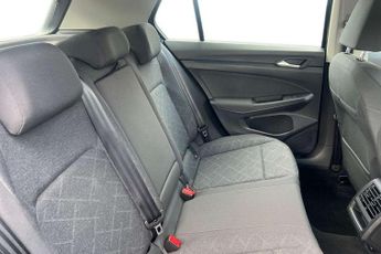 Volkswagen Golf 1.0 eTSI Life 5dr DSG