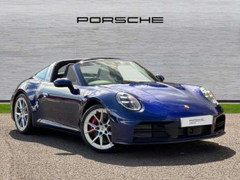 Porsche 911 S 2dr PDK