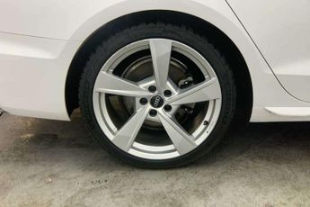 Audi A4 Avant 40 TFSI 204 S Line 5dr S Tronic