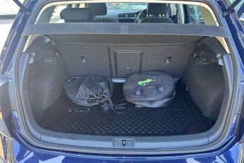 Volkswagen e-Golf 99kW e-Golf 35kWh 5dr Auto