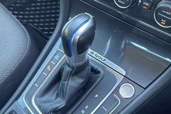 Volkswagen e-Golf 99kW e-Golf 35kWh 5dr Auto