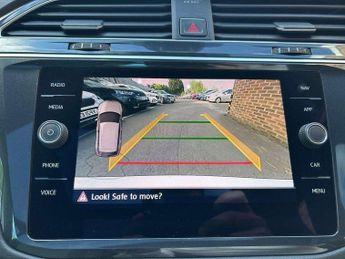 Volkswagen Tiguan 2.0 TDi 150 R-Line 5dr DSG