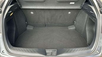 Toyota C-HR 1.8 Hybrid Dynamic 5dr CVT