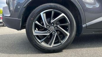 Toyota C-HR 1.8 Hybrid Dynamic 5dr CVT