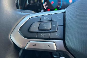 Volkswagen Golf 1.5 eTSI 150 Style 5dr DSG