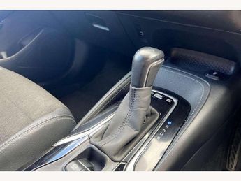 Toyota Corolla 1.8 VVT-i Hybrid Design 5dr CVT