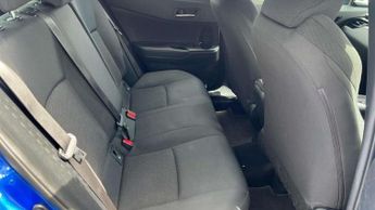Toyota C-HR 1.8 Hybrid Icon 5dr CVT