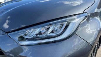 Toyota Yaris 1.5 Hybrid Design 5dr CVT
