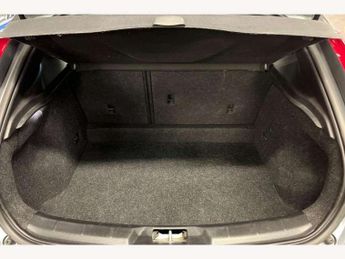 Volvo V40 T2 [122] R DESIGN Nav Plus 5dr Geartronic
