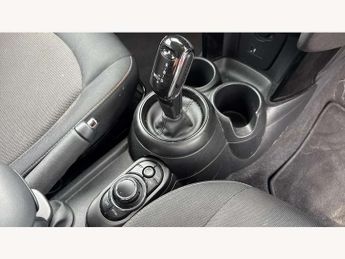 MINI Hatchback 5dr 1.5 Cooper Classic 5dr Auto