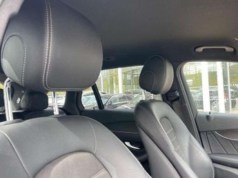 Mercedes-Benz GLC GLC 220d 4Matic AMG Line 5dr 9G-Tronic