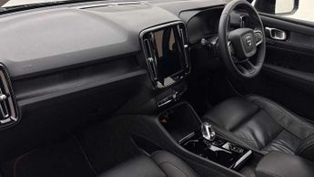 Volvo XC40 Recharge 1.5 T4 Recharge PHEV Plus Dark 5dr Auto