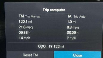 Volvo XC60 2.0 B5P Plus Dark 5dr AWD Geartronic