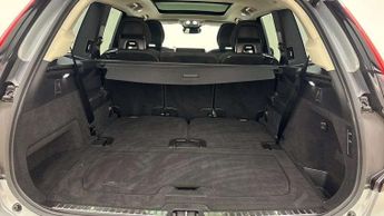Volvo XC90 2.0 B5P Plus Dark 5dr AWD Geartronic