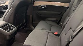 Volvo XC90 2.0 B5P Plus Dark 5dr AWD Geartronic