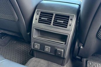 Jaguar F-Pace 2.0 D200 R-Dynamic SE Black 5dr Auto AWD