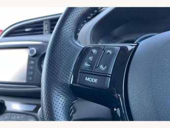 Toyota Yaris 1.5 Hybrid Design 5dr CVT
