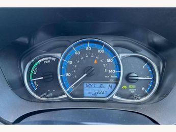 Toyota Yaris 1.5 Hybrid Design 5dr CVT