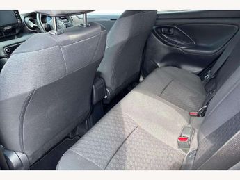 Toyota Yaris 1.5 Hybrid Design 5dr CVT