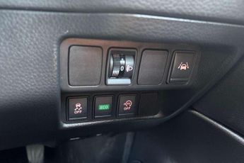 Nissan Qashqai 1.2 DiG-T N-Connecta 5dr Xtronic