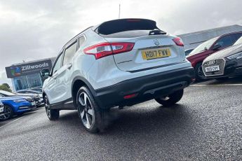 Nissan Qashqai 1.2 DiG-T N-Connecta 5dr Xtronic