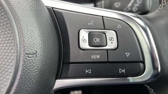 Volkswagen Tiguan 2.0 TSi 230 4Motion SEL 5dr DSG