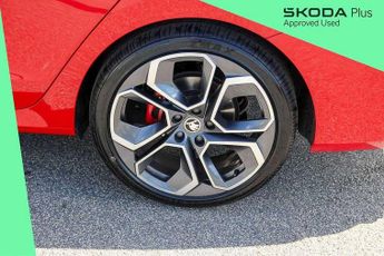 Skoda Octavia vRS 2.0 TDI 200 vRS 5dr DSG