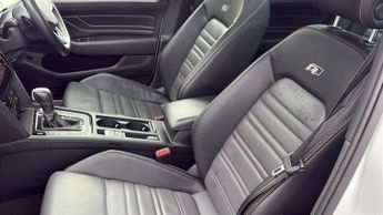 Volkswagen Passat Estate 2.0 TDI EVO SCR R-Line 5dr DSG