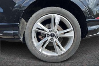 Audi Q3 45 TFSI e S Line 5dr S Tronic